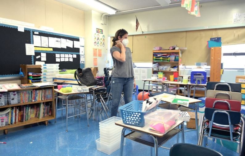 Nueva York vuelve a aplazar el regreso a las clases presenciales por miedo a un rebrote | Internacionales