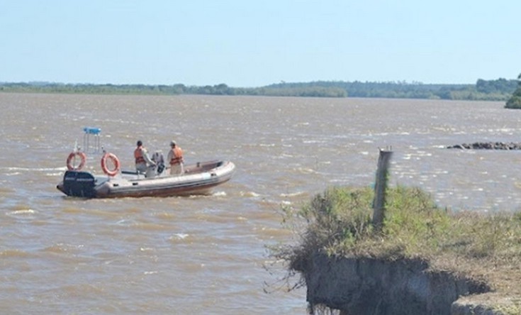 Buscan en Corrientes a cuatro jóvenes que desaparecieron en el río Paraná | Actualidad