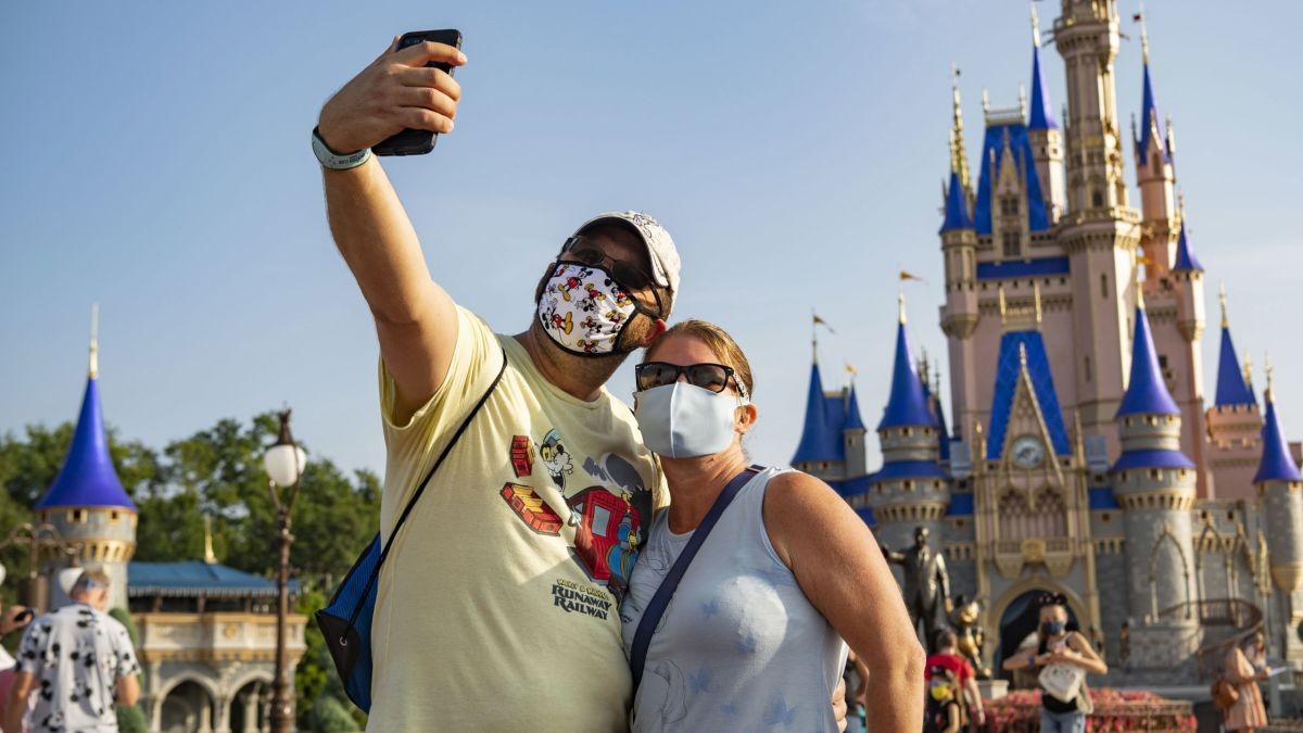 Disney despedirá a unos 28.000 empleados por el impacto económico de la pandemia | Internacionales