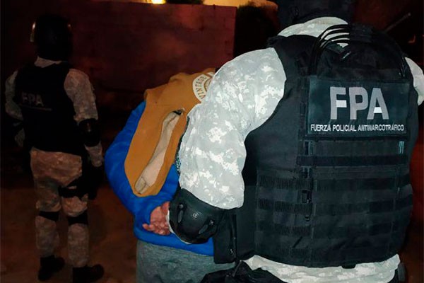 Detenido mientras vendía droga, pero respetando los horarios del COE | Córdoba