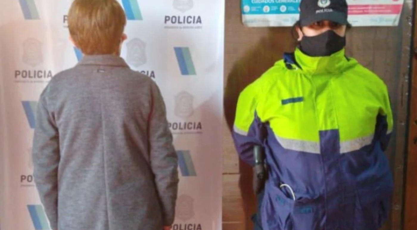 Una mujer fue detenida por asesinar con un palo de amasar a su vecina para robarle $100 mil | Actualidad