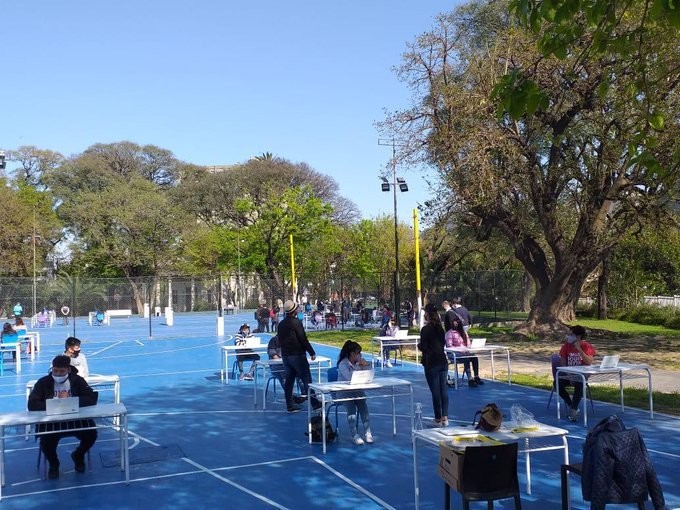 Autorizan vuelta a clases presenciales: dependerá de semáforo epidemiológico | Actualidad