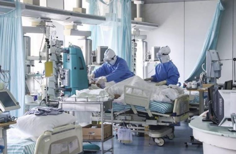 Pico de Covid-19: entidades profesionales y 13 colegios de salud piden restringir circulación | Córdoba