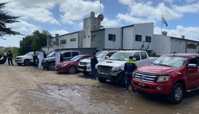Detienen a familia gitana por estafas en venta de autos y amenazas a víctimas | Actualidad