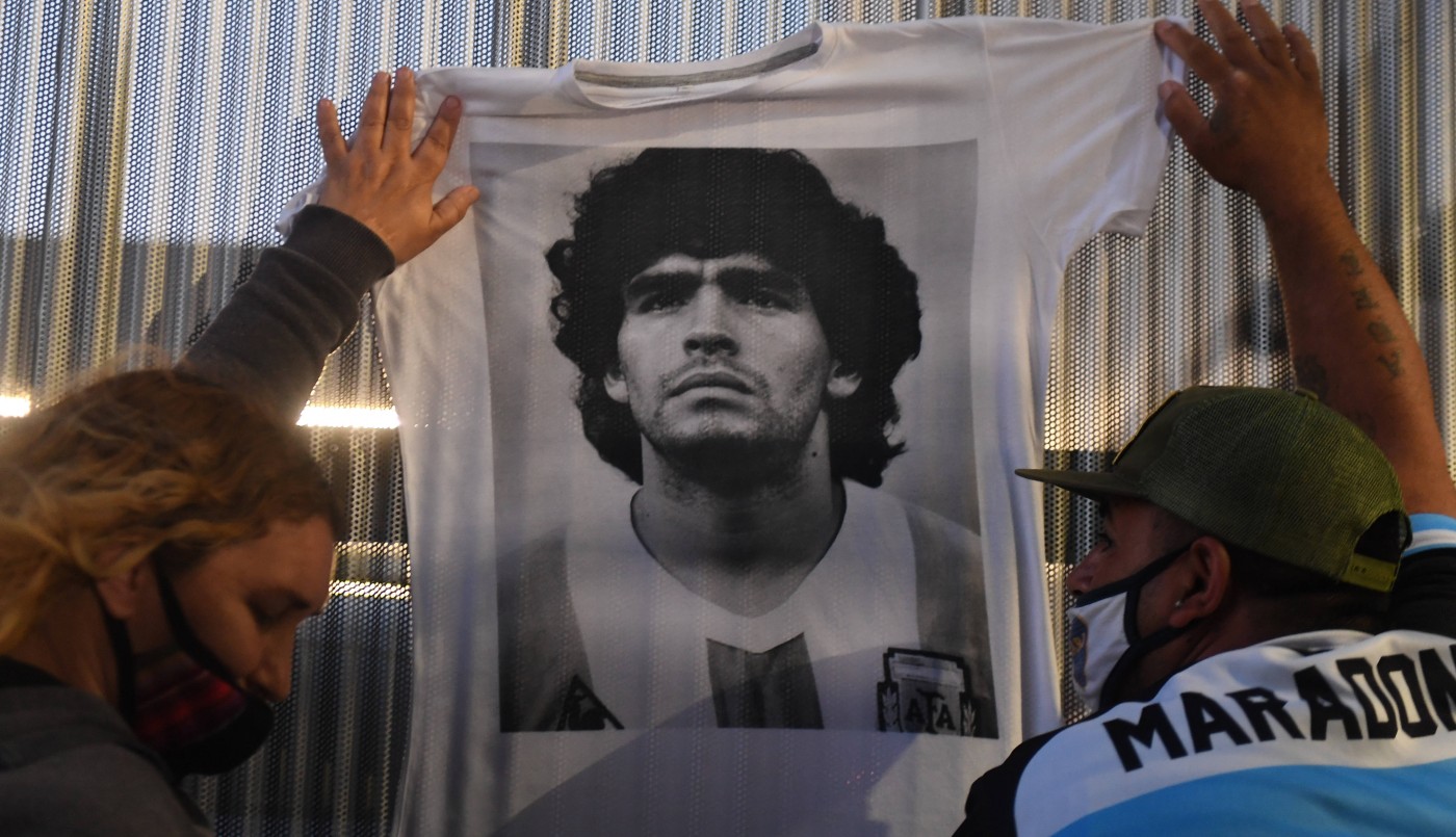 Tras la operación, Maradona evoluciona "sin complicaciones" | Actualidad