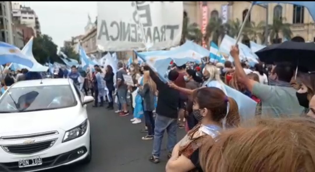 Banderazo del 8N: protestas en distintos puntos del país contra el Gobierno y el fallo de la Corte | Córdoba