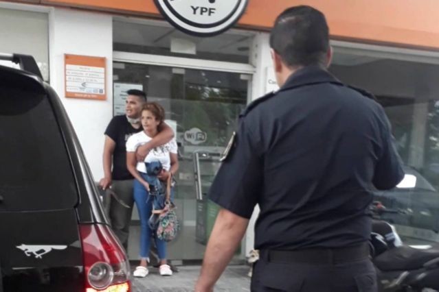 Ordenan liberar al hombre que amenazó con un machete a su ex novia | Actualidad