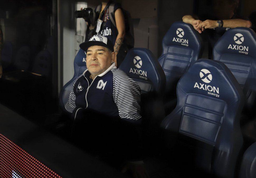 Qué declaró el enfermero que cuidó a Maradona la última madrugada | Actualidad
