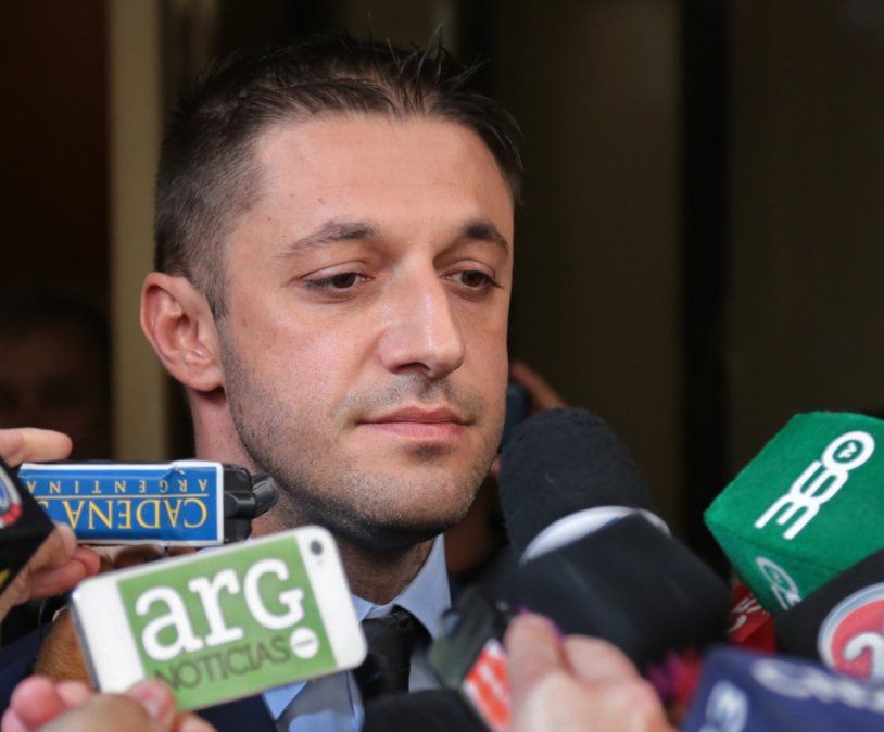 Una mujer le gritó "asesino" al abogado de Maradona y se escucharon aplausos desde el sector de la familia | Actualidad