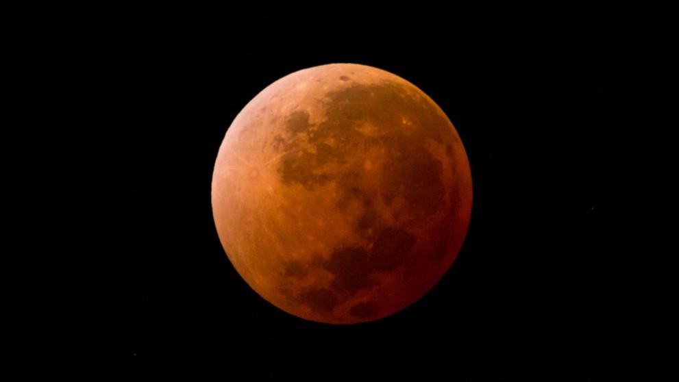El último eclipse lunar del año: cuándo es y cómo se verá en Argentina | Actualidad