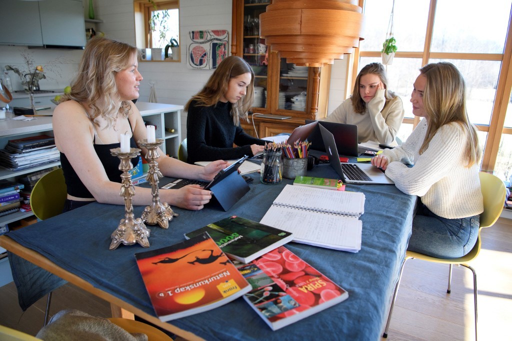 Por la segunda ola de coronavirus, Suecia cierra un mes las escuelas secundarias | Internacionales