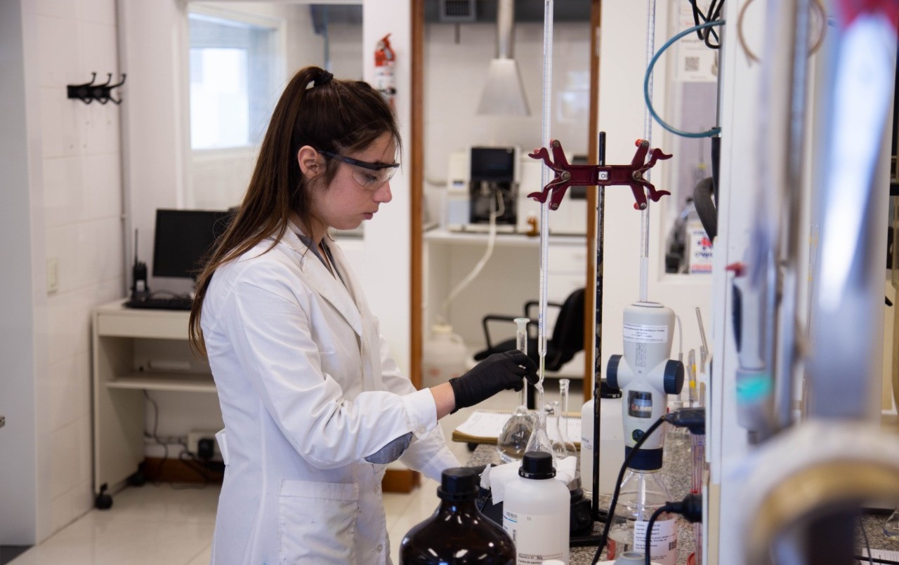 El conservante utilizado en la primera vacuna contra el Coronavirus se fabrica en Mar del Plata | Actualidad