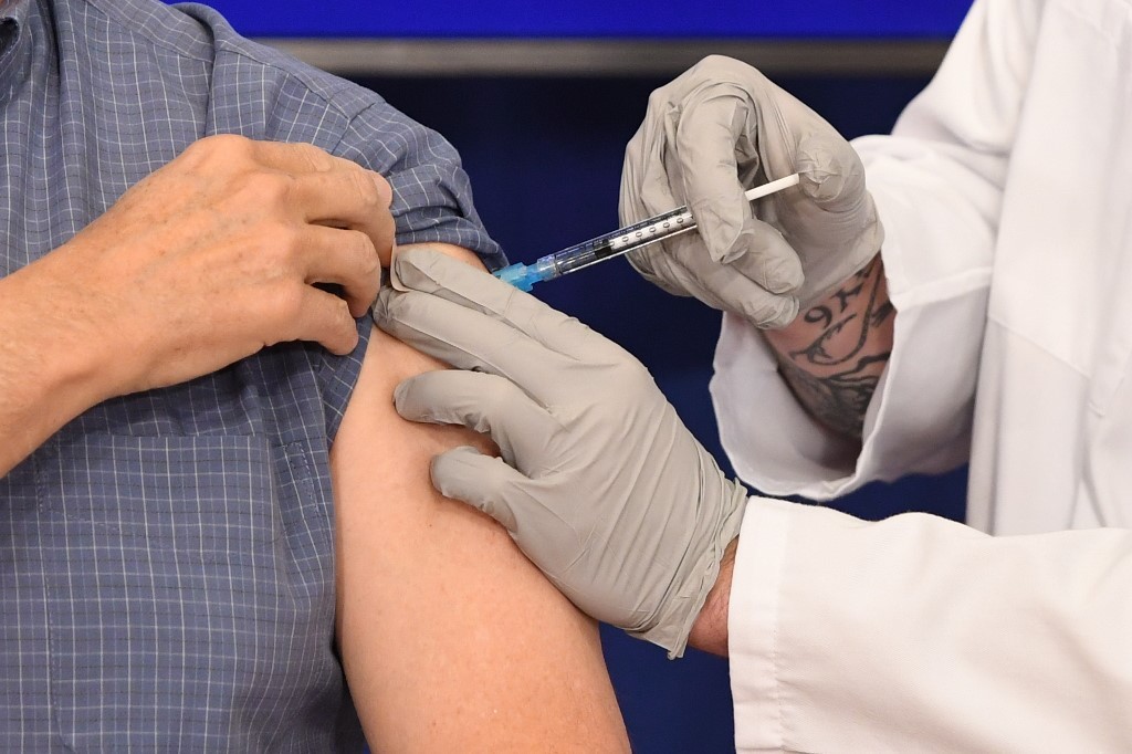 Anuncio de Trump: "La vacuna de Moderna aprobada de forma aplastante" | Internacionales