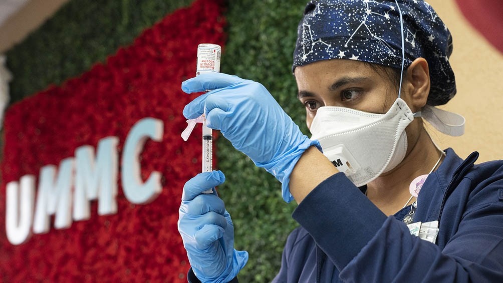 Detectaron el primer caso de reacción alérgica a la vacuna de Moderna | Internacionales