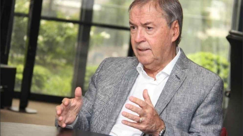 Juan Schiaretti no se aplicará la vacuna rusa | Córdoba