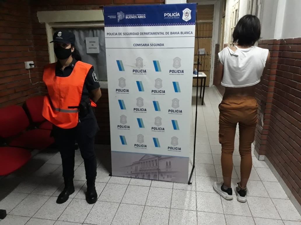 A las piñas en una marcha "celeste": se salvó de ser linchado | Actualidad