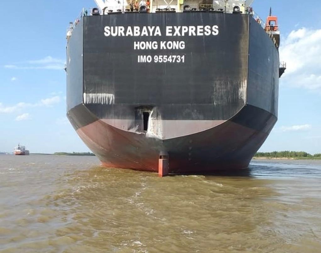 Impacto en el Paraná: buque asiático embistió muelle en San Lorenzo | Actualidad