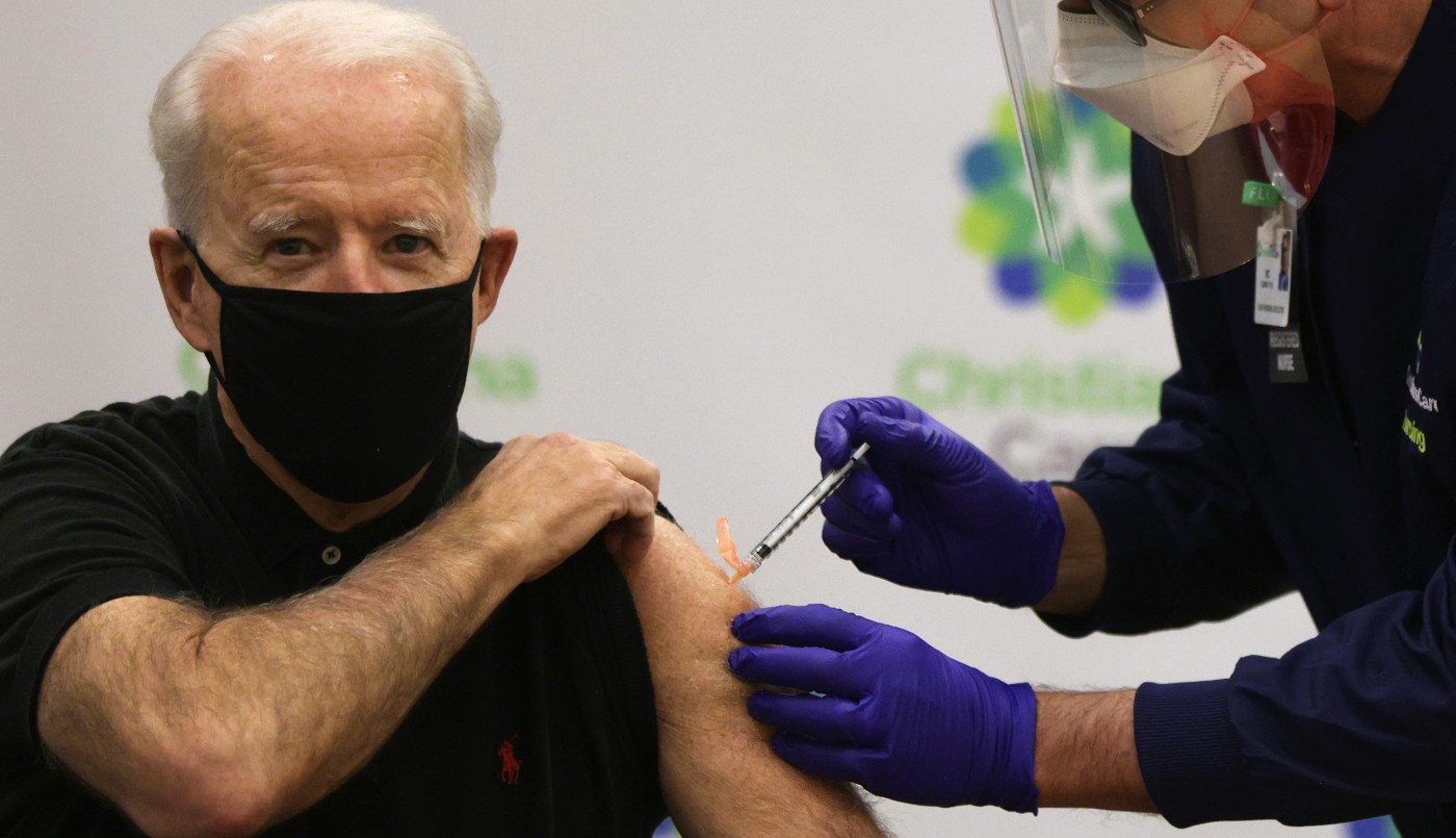 Joe Biden recibió la segunda dosis de la vacuna contra el coronavirus | Internacionales