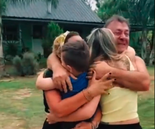 Video de TikTok: el emotivo reencuentro de un nieto con sus abuelos después de un año de pandemia | Actualidad