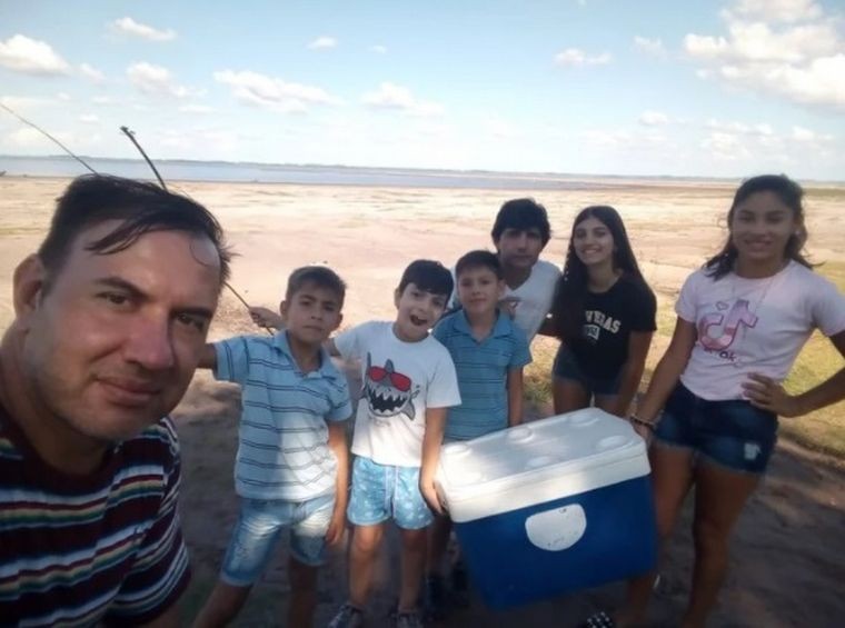 Una familia naufragó y nadó ocho horas en el río Uruguay | Actualidad