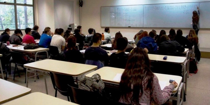 Presentan proyecto de ley de "Licencia por Día Menstrual" para estudiantes | Actualidad
