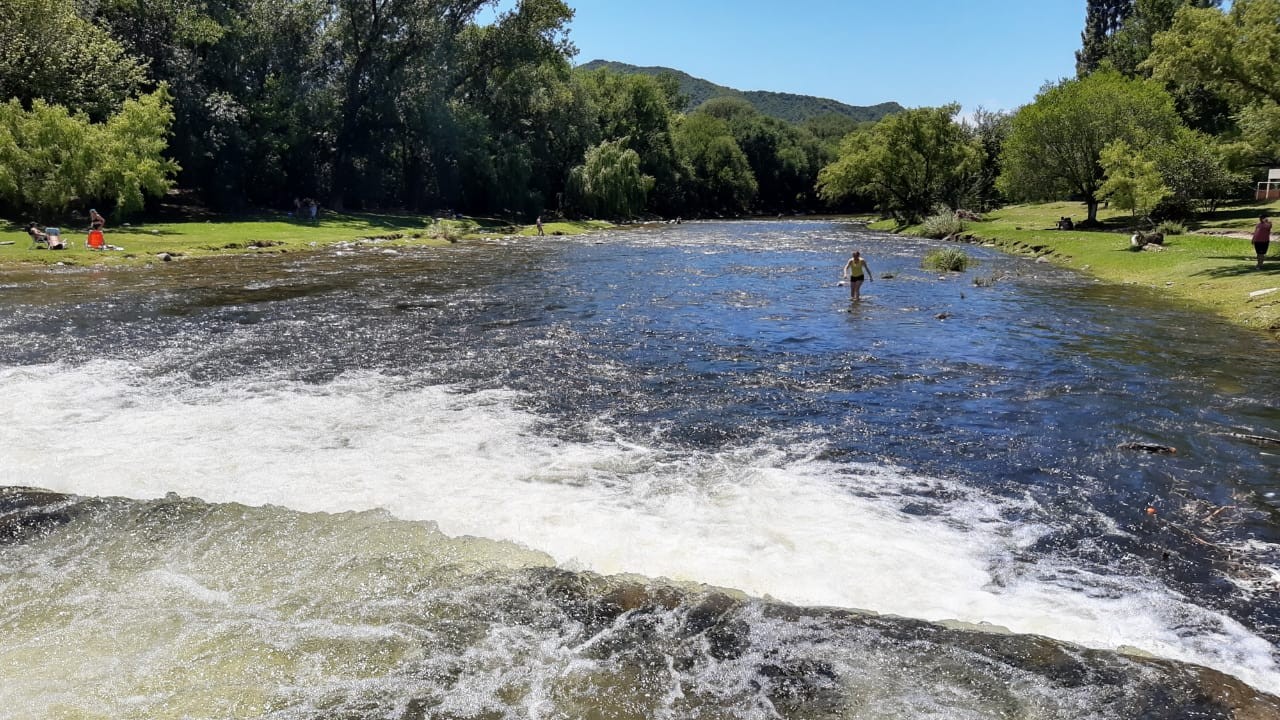 Desesperada búsqueda del joven desaparecido en el río Ctalamochita: del operativo participan más de 60 bomberos | Córdoba