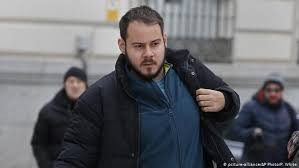 Un rapero español se encierra en una universidad para evitar su prisión por injurias a la Corona | Internacionales