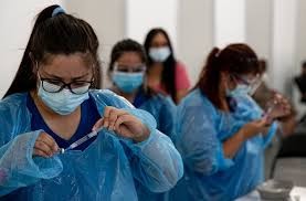 Más de 37.000 personas se saltearon el orden de vacunación en Chile, admitió el Gobierno | Internacionales