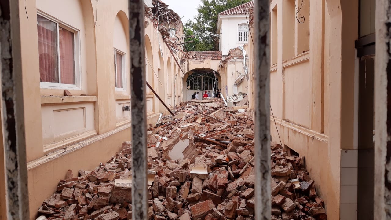 Derrumbe de gran magnitud en el Hospital Misericordia | Córdoba
