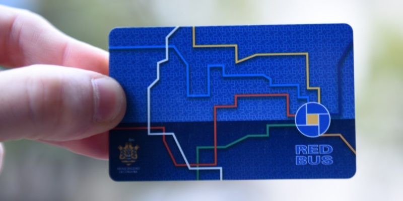 Transporte urbano: cómo registrar a tu nombre la tarjeta Red Bus | Córdoba