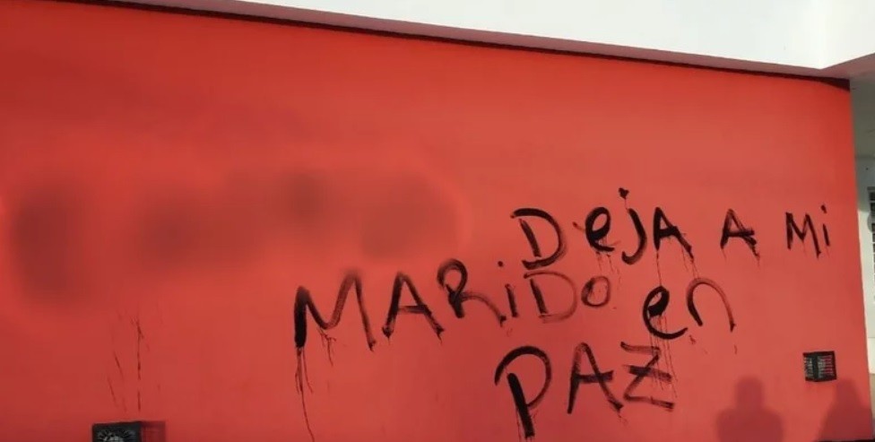"Dejá a mi marido en paz": buscan a quien vandalizó un centro de salud | Actualidad
