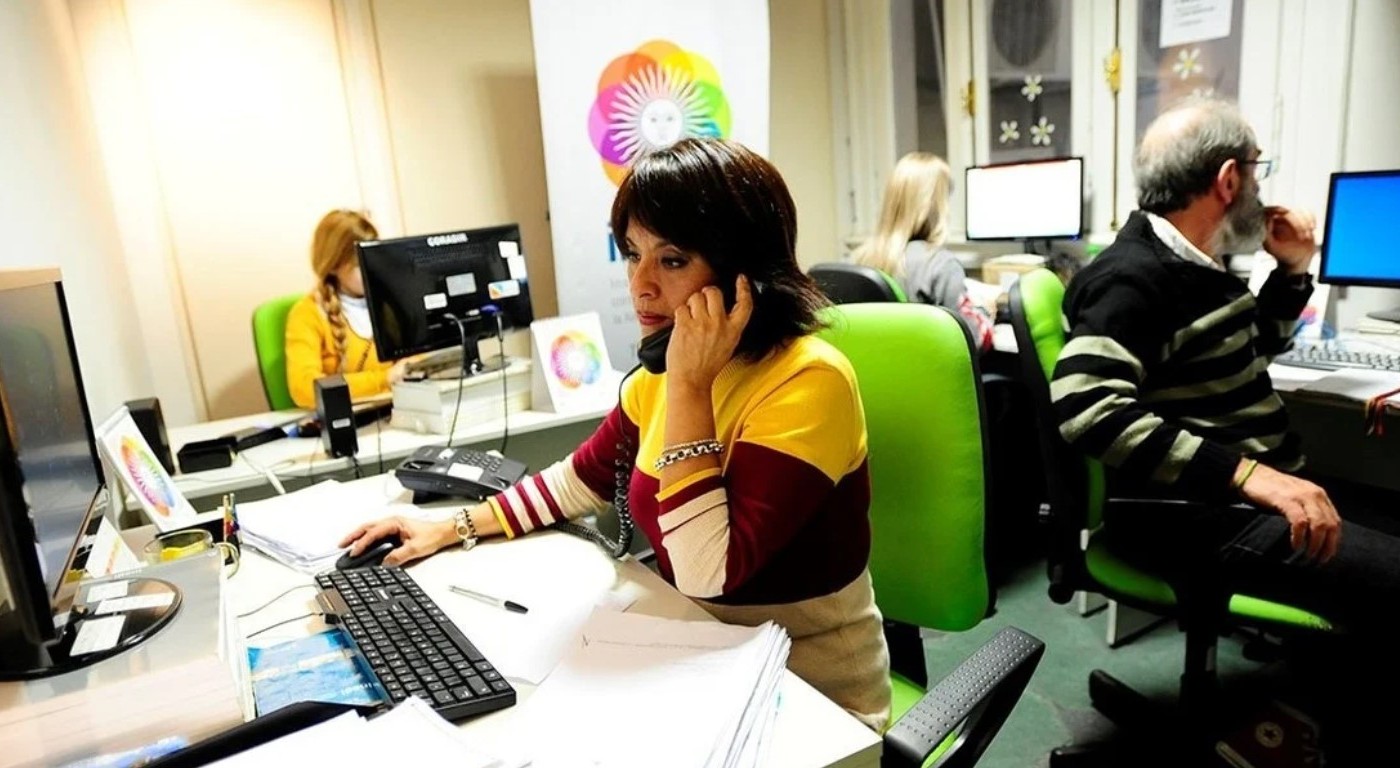 Presentan una nueva línea para denunciar discriminación, racismo y xenofobia | Actualidad