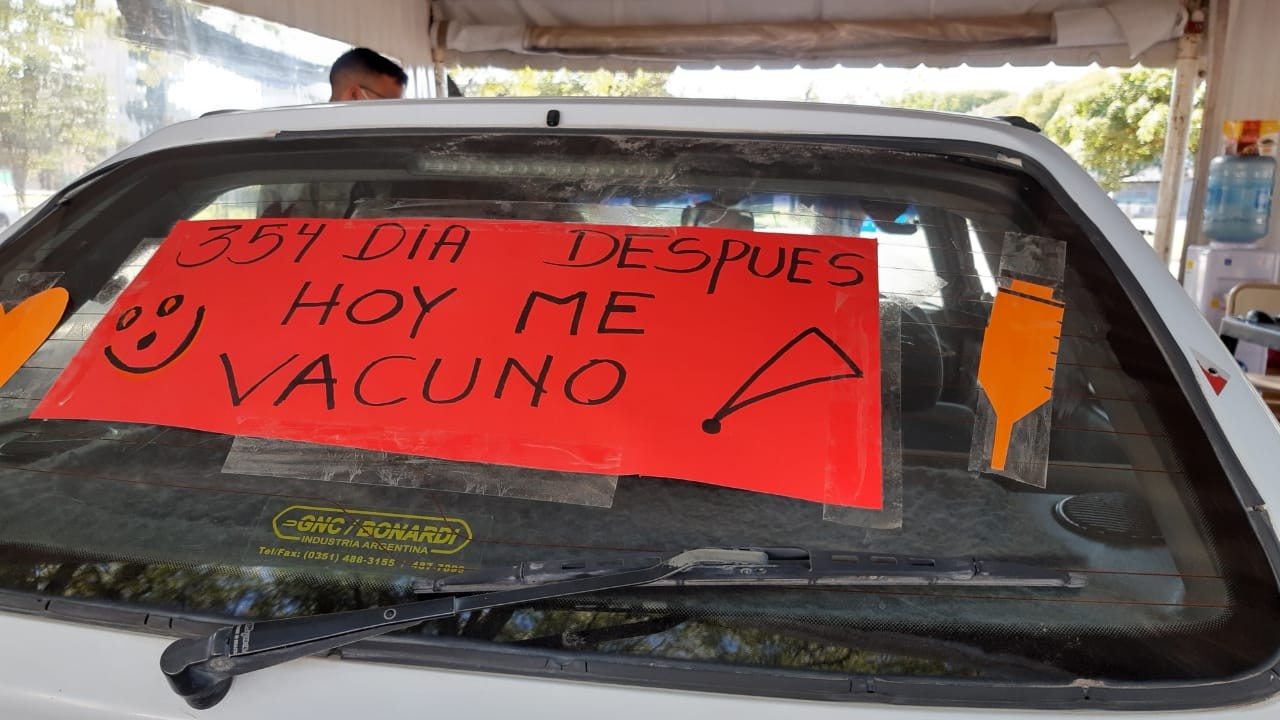 La alegría de una abuela de 85 años al vacunarse | Actualidad