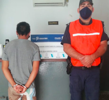 Cayó un hombre acusado de apuñalar a una mujer durante un robo en Harding Green | Actualidad