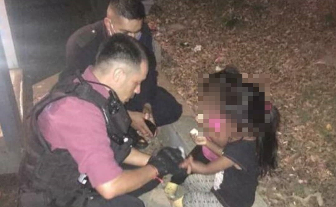 Abandonaron a sus hijas de 2 y 4 años al costado de la General Paz | Actualidad