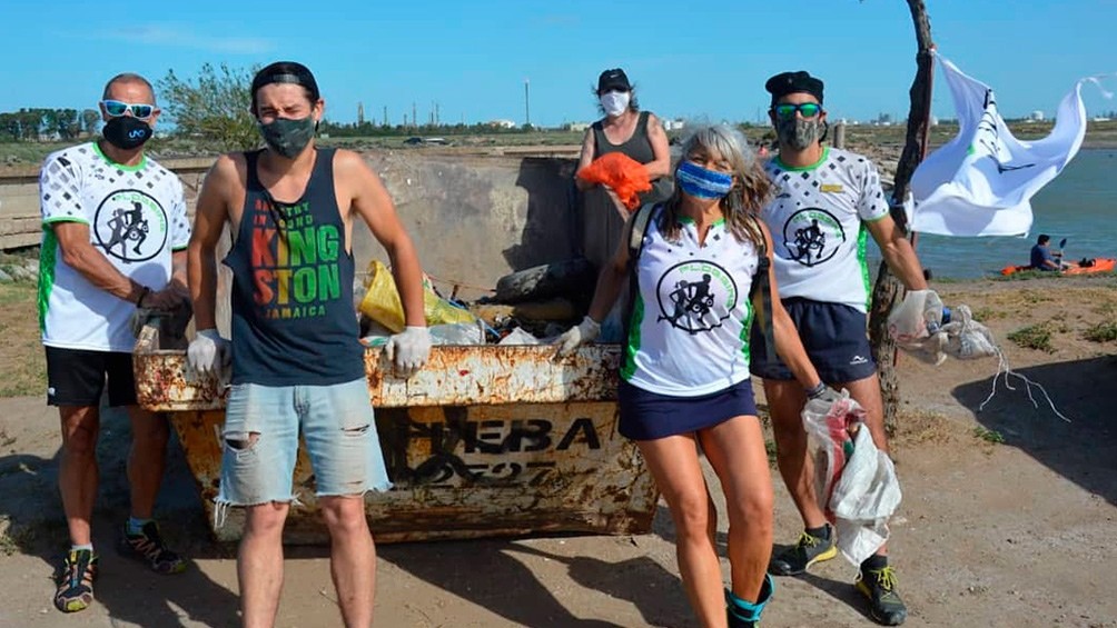 Plogging: correr y recolectar basura, un pequeño gesto que genera "un cambio enorme" | Actualidad