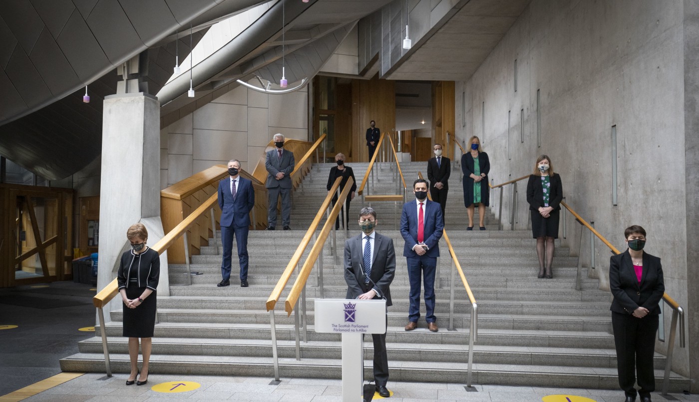 Reino Unido hizo un minuto de silencio por el aniversario del primer confinamiento | Internacionales