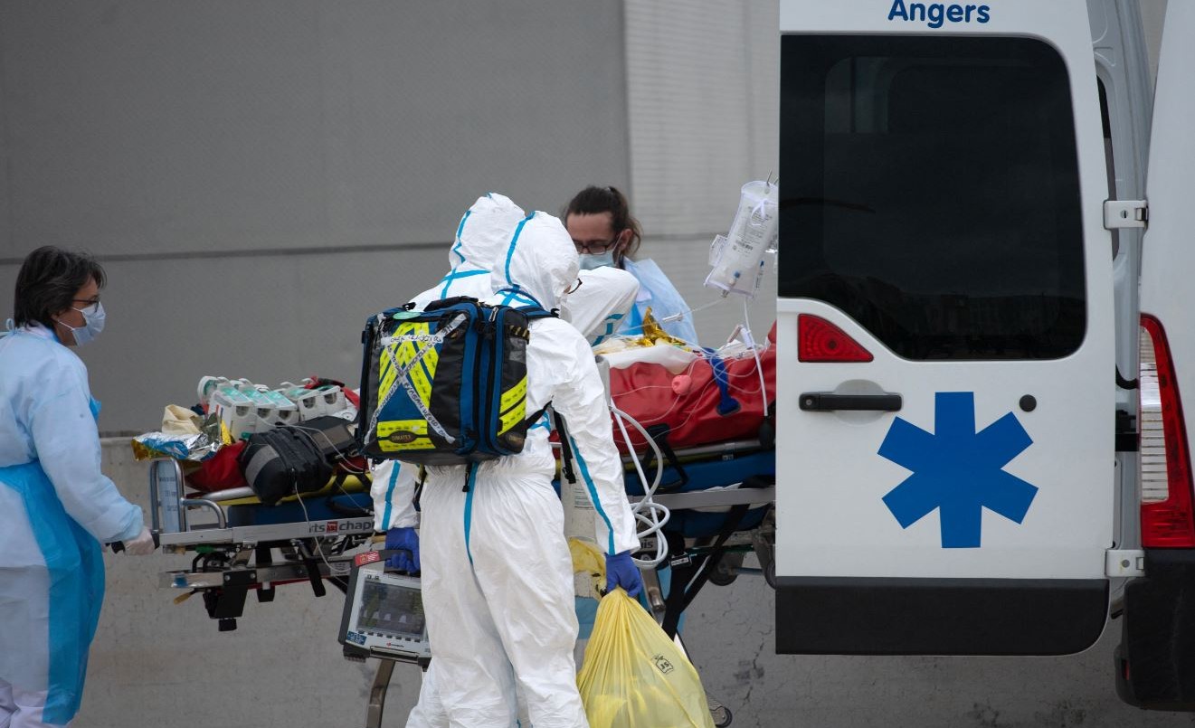 Francia extiende las restricciones por el coronavirus ante una situación crítica en los hospitales | Internacionales