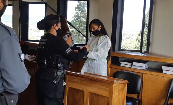 Prisión perpetua para una mujer acusada de matar a sus hijos de 1 y 4 años | Actualidad