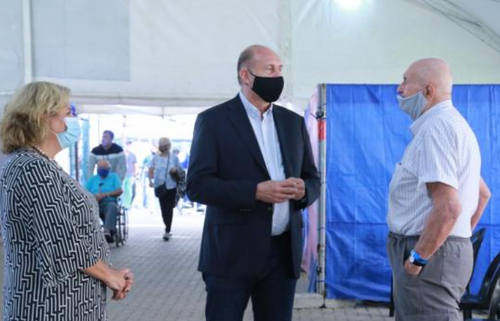 Vacunación irregular en Santa Fe: inician sumarios administrativos en el Ministerio de Educación provincial | Actualidad