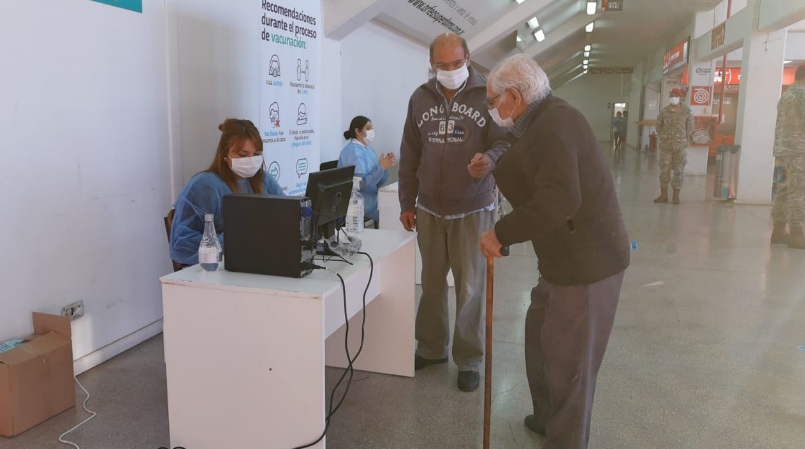 La Municipalidad de Córdoba hará un relevamiento de adultos mayores para el acceso a la vacuna contra el Covid-19 | Córdoba