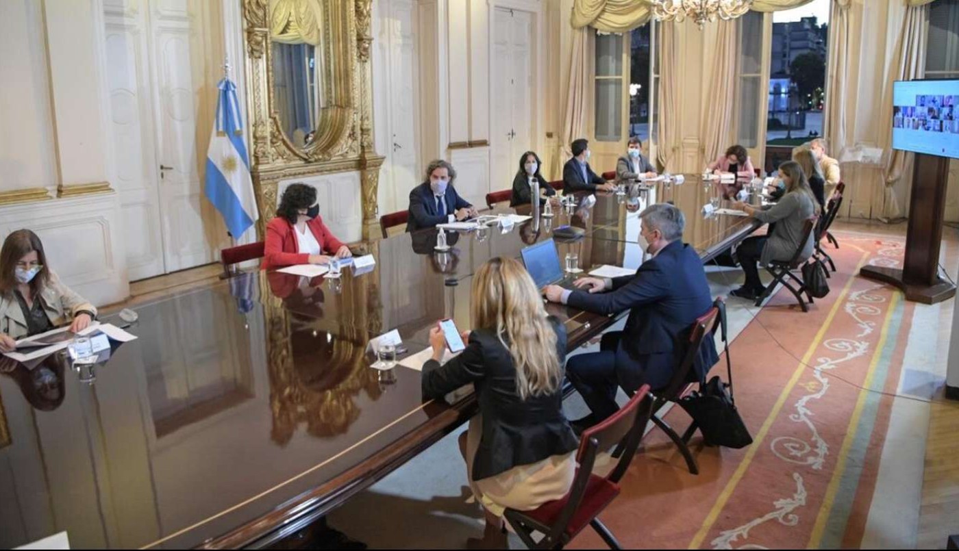 Santiago Cafiero convocó una reunión de urgencia con el Gabinete por la suba de casos | Actualidad