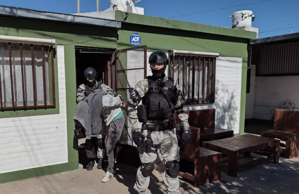 Secuestran 1900 dosis de marihuana en Vicuña Mackenna, hay un detenido | Córdoba