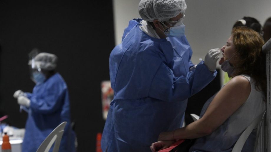 El Instituto Malbrán analiza una posible "cepa Buenos Aires" del coronavirus | Actualidad