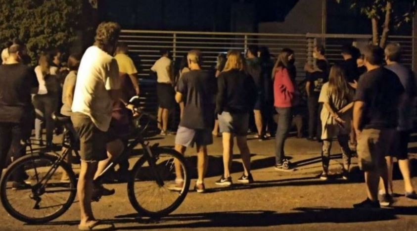 Vecinos rescataron a una joven secuestrada y atacada sexualmente en Rosario | Actualidad