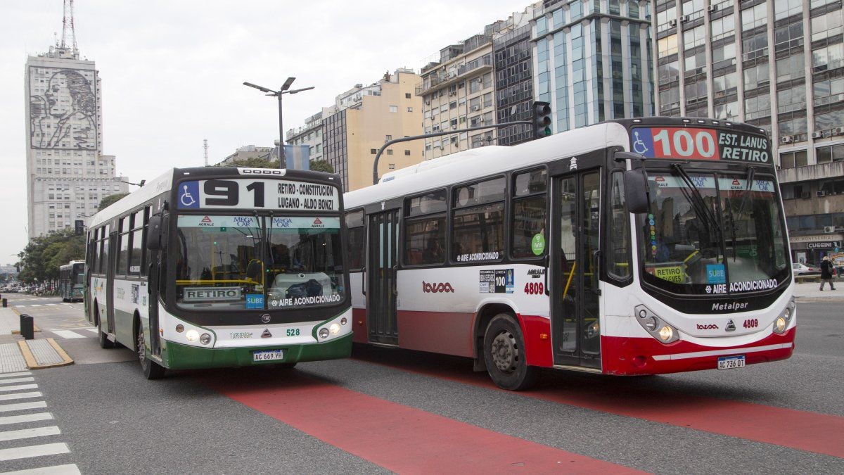 La UTA anunció un paro de colectivos para el lunes: pide mejores salariales y vacunas | Actualidad