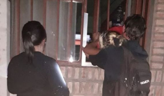 Volvieron a detener a la embarazada que había quedado atrapada en una reja cuando entró a robar | Actualidad