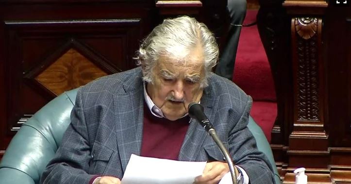 Uruguay: operaron de urgencia a “Pepe” Mujica por una espina clavada en el esófago | Internacionales