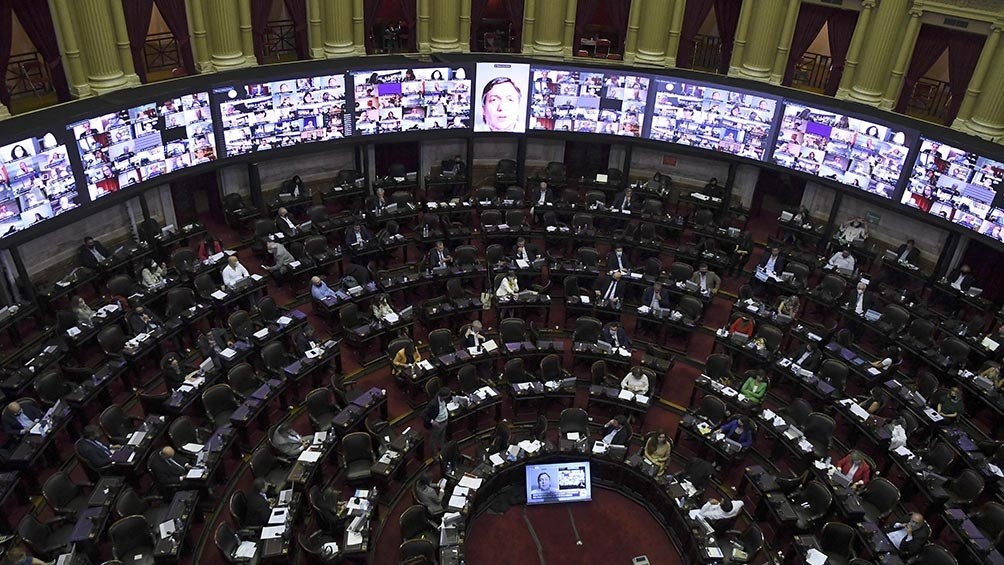 Constitucionalistas advierten que el Congreso puede autorizar restricciones, pero no la suspensión de clases | Actualidad