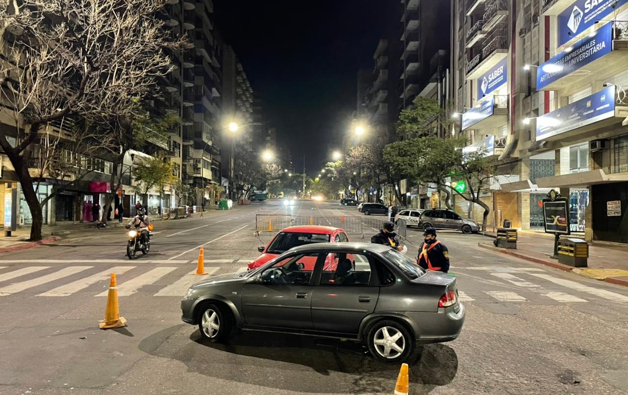 Persecución, choque y detenidos en pleno centro | Córdoba